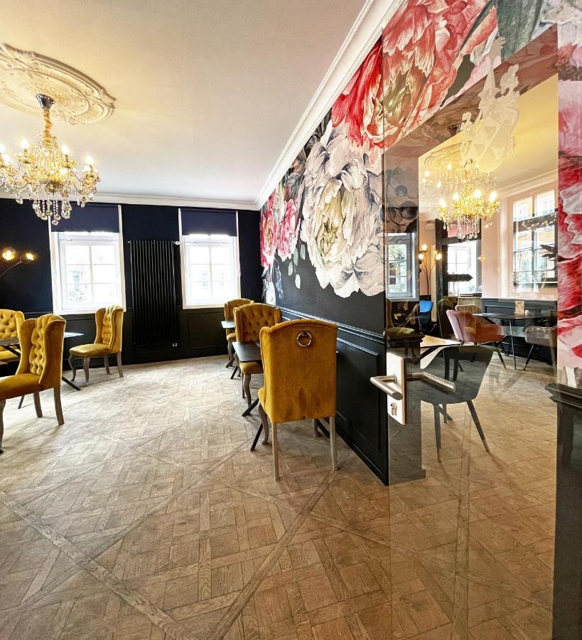 Boutique-Hotel Stadtvilla Hodes フルダ エクステリア 写真