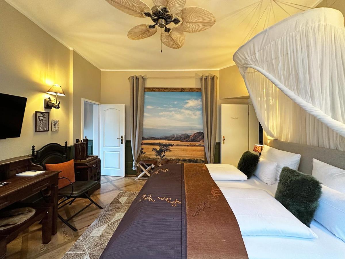 Boutique-Hotel Stadtvilla Hodes フルダ エクステリア 写真