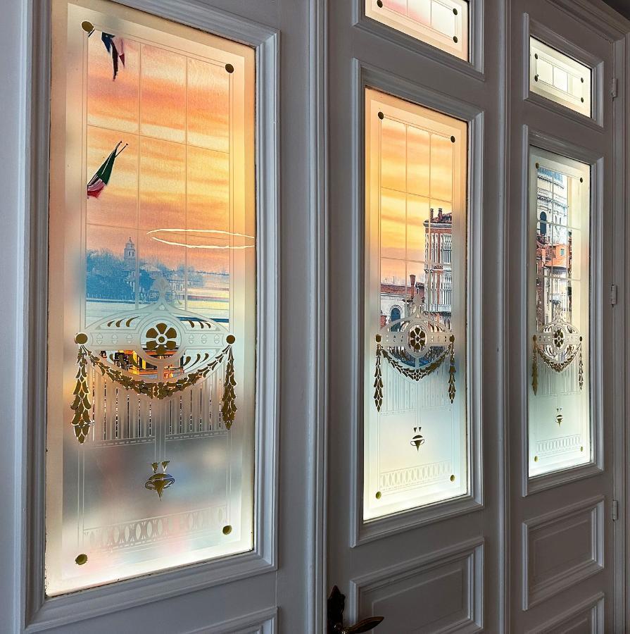 Boutique-Hotel Stadtvilla Hodes フルダ エクステリア 写真