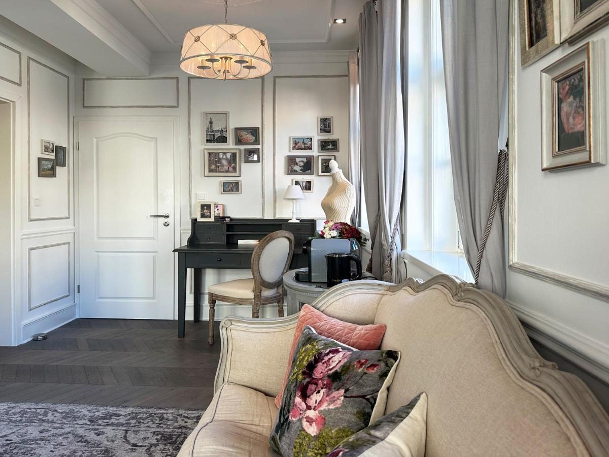 Boutique-Hotel Stadtvilla Hodes フルダ エクステリア 写真