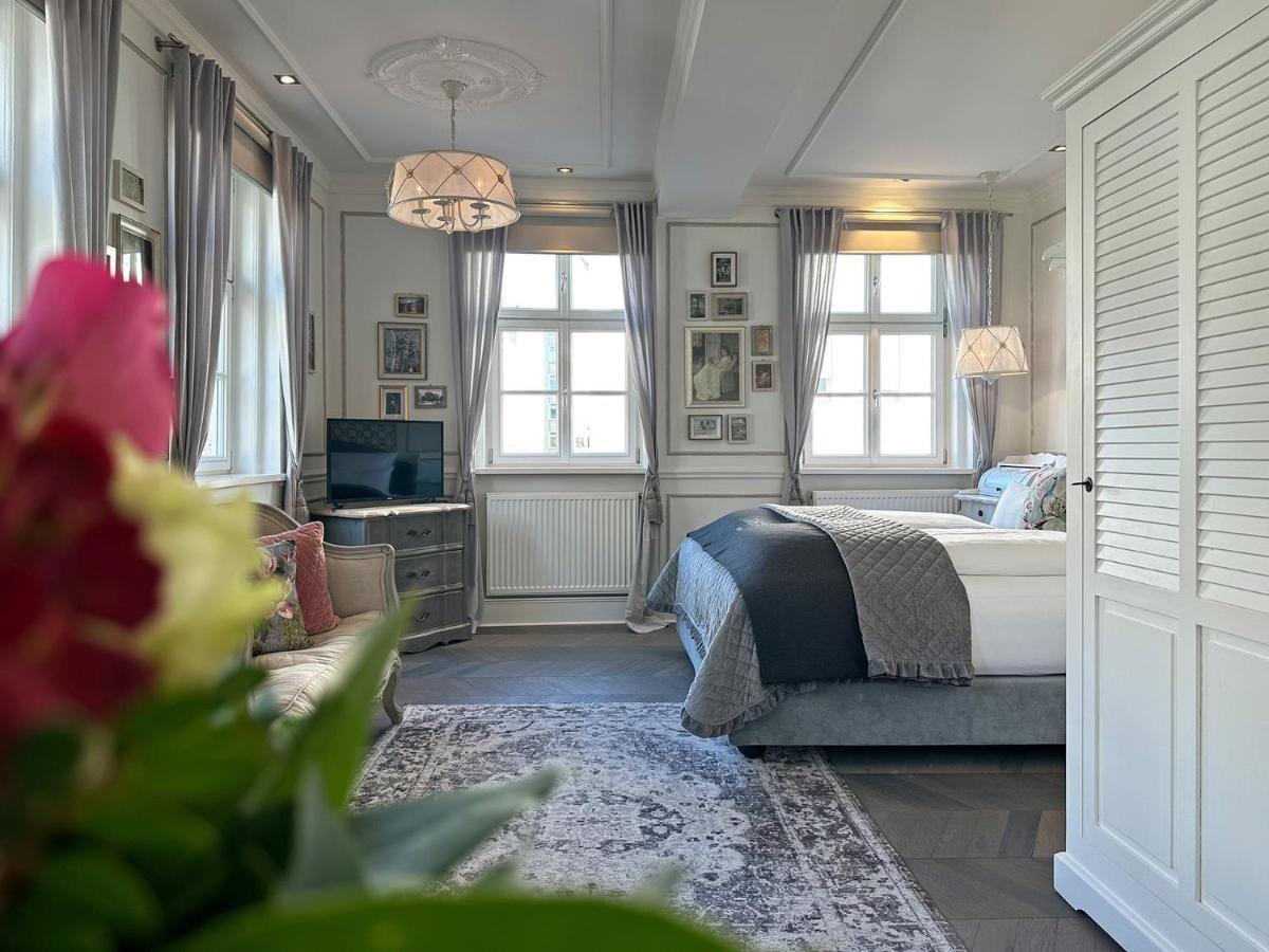 Boutique-Hotel Stadtvilla Hodes フルダ エクステリア 写真