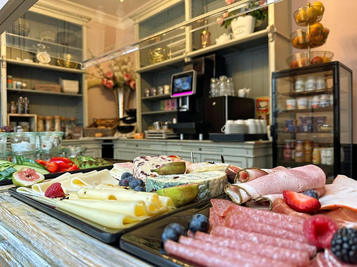 Boutique-Hotel Stadtvilla Hodes フルダ エクステリア 写真